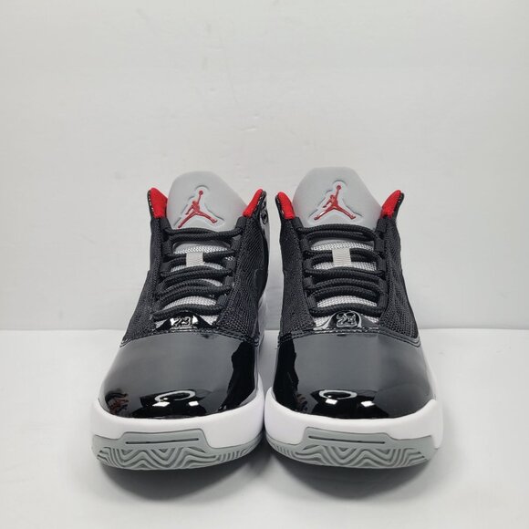 Nike Air Jordan Max Aura 2 Youth Black Wolf Grey Red Shoes CN8094-006 US Size 4Y - Picture 5 of 10